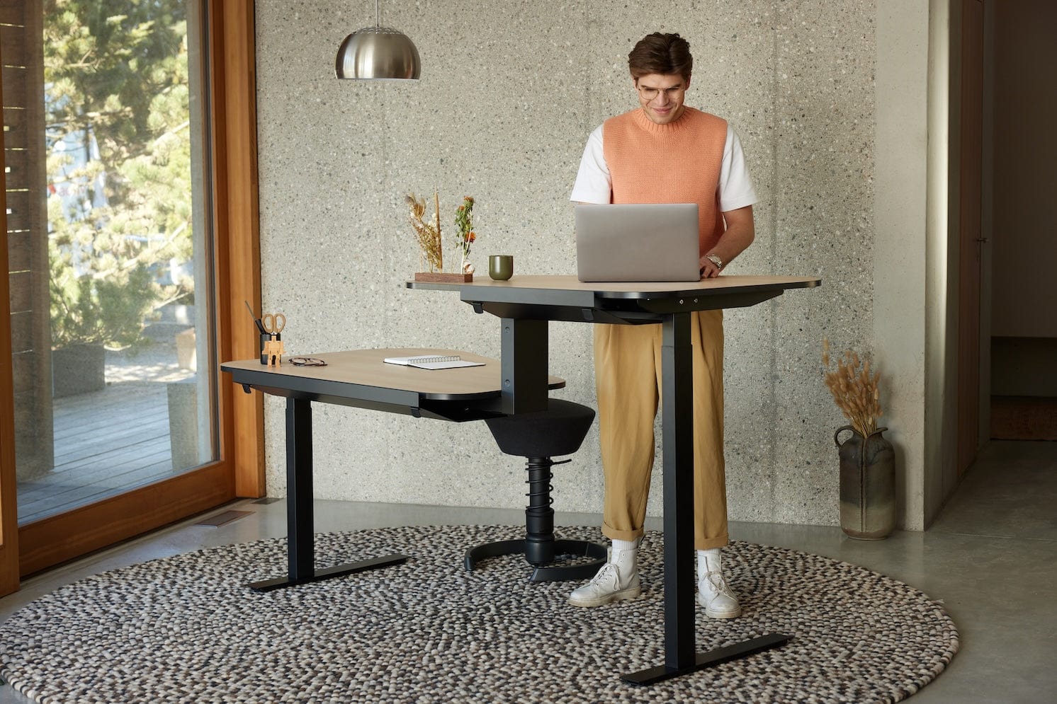 aeris_homepage_activeofficedesk 2_small.jpg?v=1738579999